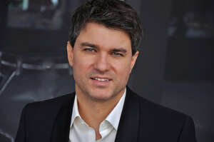 Bass-Baritone Juan Lago